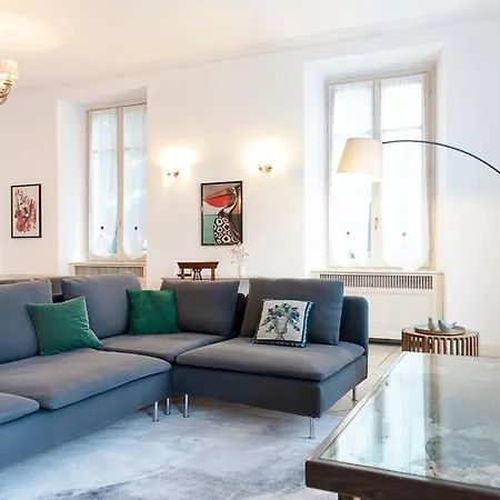 Double Bedroom Luxury * Como